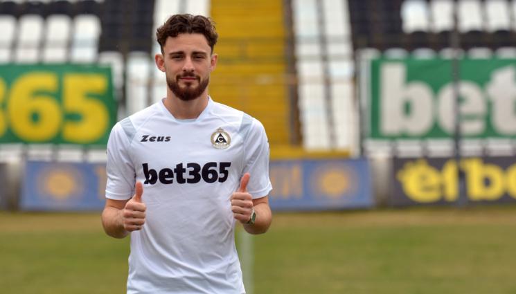 Николай Христов Славия - ЦАР И НОРВЕГИЯ ПОДСИЛВАТ СЛАВИЯ: Халф и нападател са при 