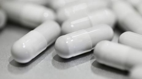 лекарства капсули хапчета