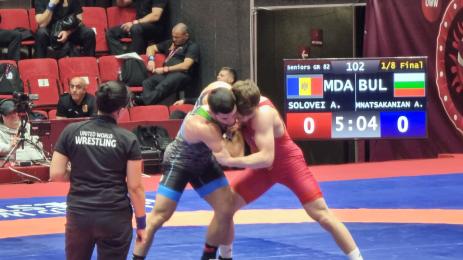 Айк Мнацаканян