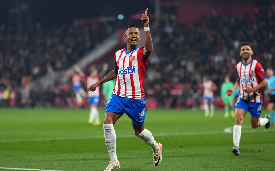 Крилото на Жирона Савио може да се счита за сигурно