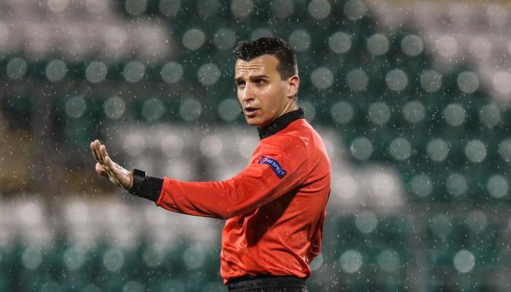 Филип Глова - ПЕЧЕН ТЪРГОВЕЦ СВИРИ НА ЛУДОГОРЕЦ: УЕФА даде на словак плейофа на „орлите“ със Сервет