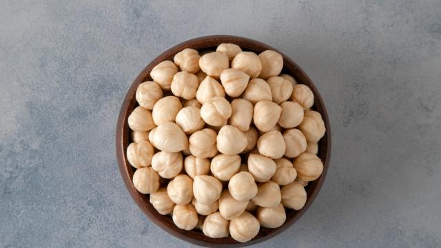 Лешници, пшеница и карамфил пазят от инсулт и инфаркт