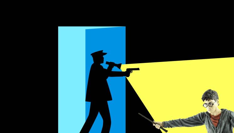 хари потър - НЯМА СЛЕДА ОТ ВОЛДЕМОР: Полицаи щурмуваха хотел заради вълшебна пръчка