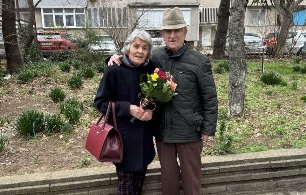 96-годишният Петър Папазов и неговата съпруга – 89-годишната Димитрина Папазова