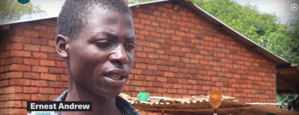 Ученик от Малави осигурява безплатно електричество в своята общност. Той