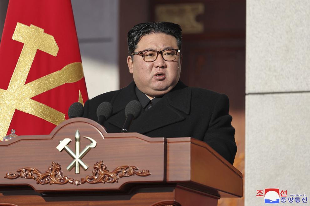 Севернокорейският лидер Ким Чен-ун е наблюдавал изпитанието на нова ракета