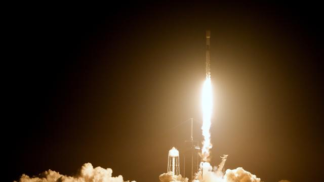 Американски частен апарат беше успешно изстрелян към Луната (ВИДЕО)