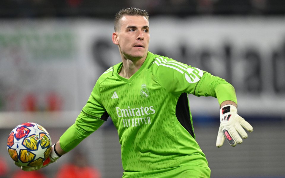 Испанският колос Реал Мадрид обмисля да предложи удължаване на договора