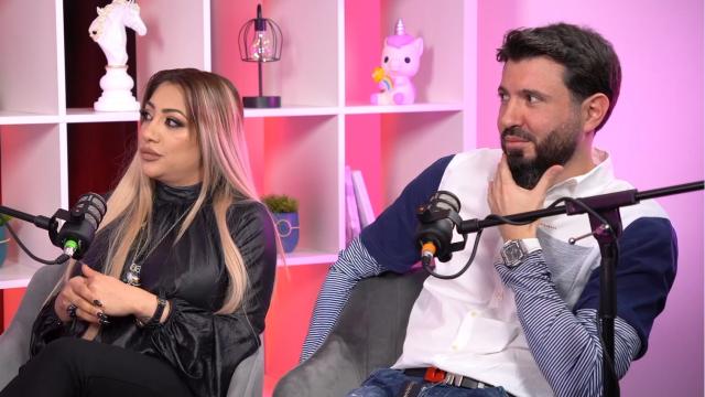 Роксана остави Елвиса безмълвен с въпрос за най-бурната му връзка (ВИДЕО)