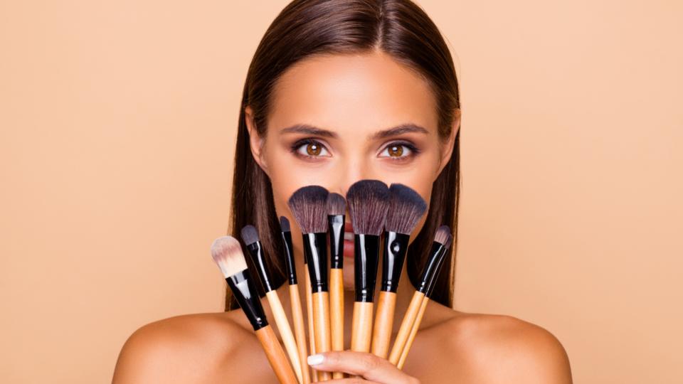 Гримът е неразделна част от рутината на повечето жени. Всяка