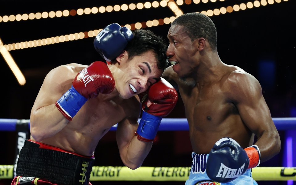 В картата на боя между О’Шаки Фостър и Ейбрахам Нова