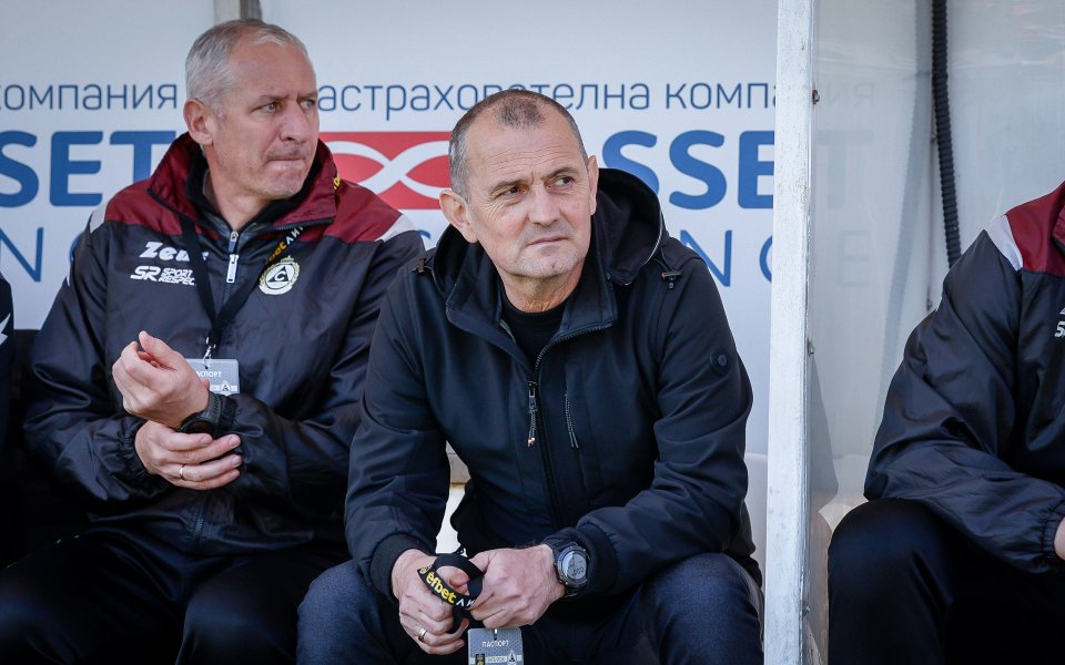 Славия се оглежда за нов нападател, когото да привлече до