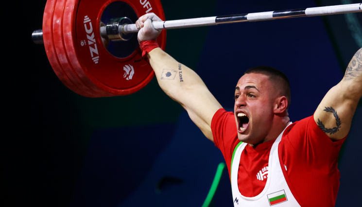 Насар - Супершампионът в щангите Карлос Насар: Дано ЦСКА вземе титлата!