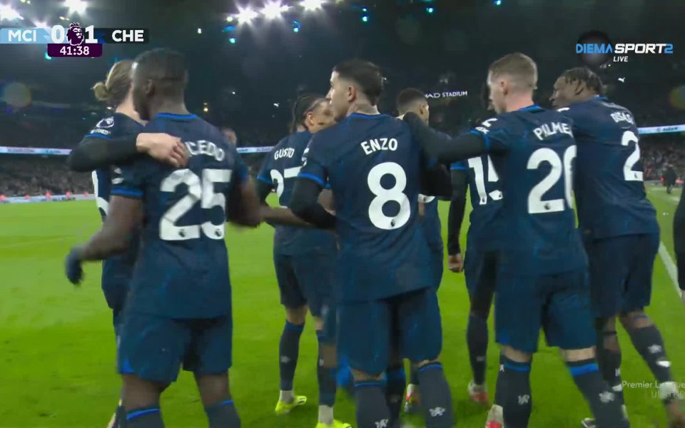 В 42-а минута на двубоя между Манчестър Сити и Челси сините