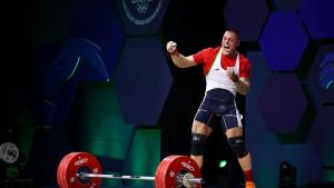 Карлос Насар постави нов световен рекорд по вдигане на тежести