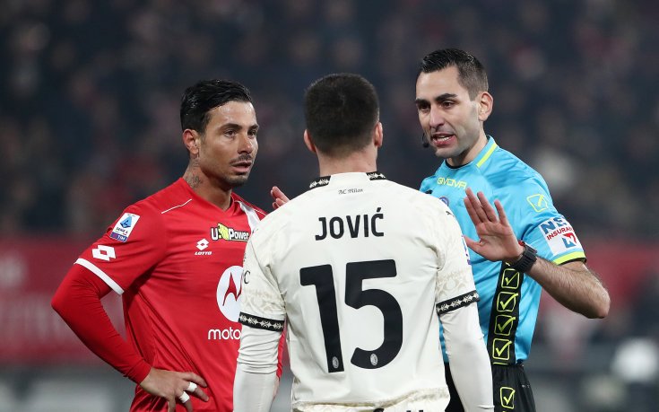 Тежка санкция грози жокера на Милан след червения картон