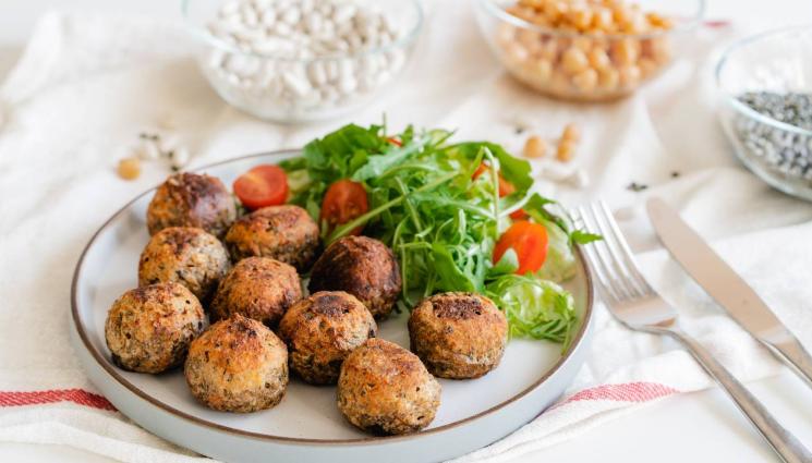 рецепти - Бързи и ароматни кюфтенца от леща на фурна