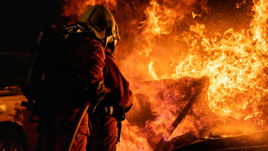 Голям пожар на пристанище в Хърватия, 30 яхти са изгорели (СНИМКИ)