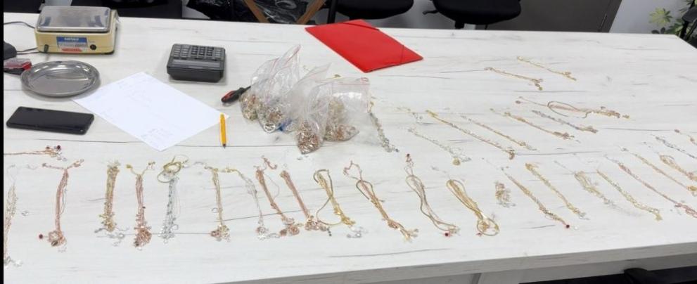Митничари откриха контрабандни 12 062 грама сребърни и 55.6 грама