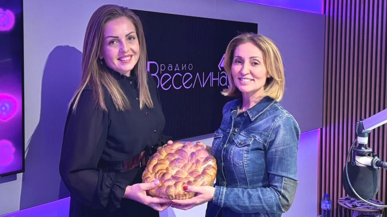 Ана Борисова на гости в радио Веселина с питка и блага ракия