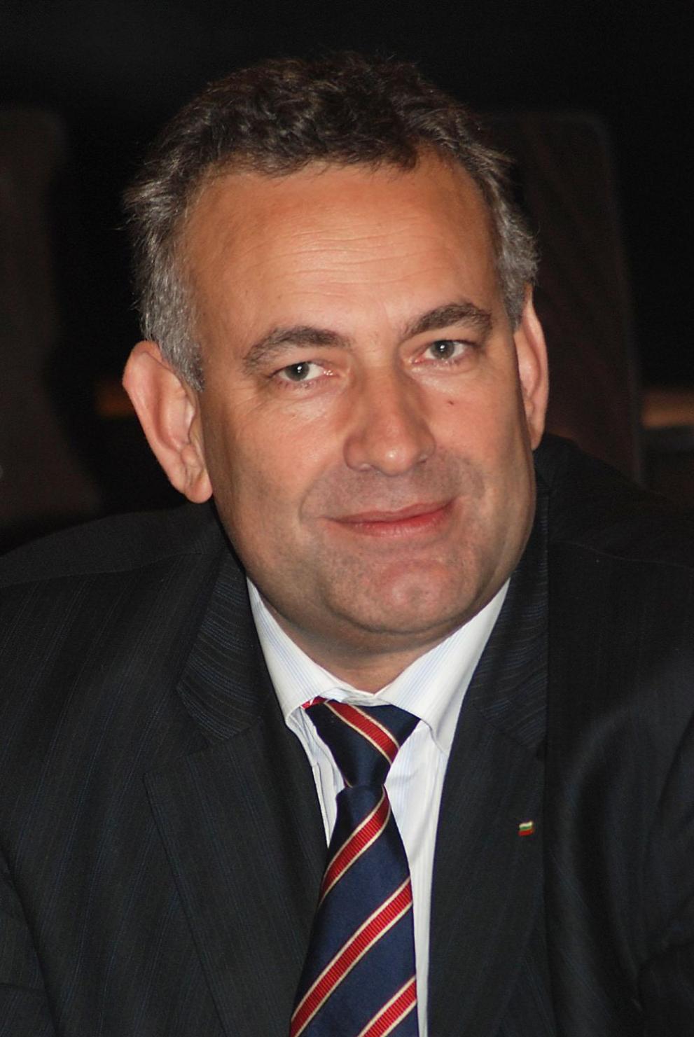  Джевдет Чакъров 