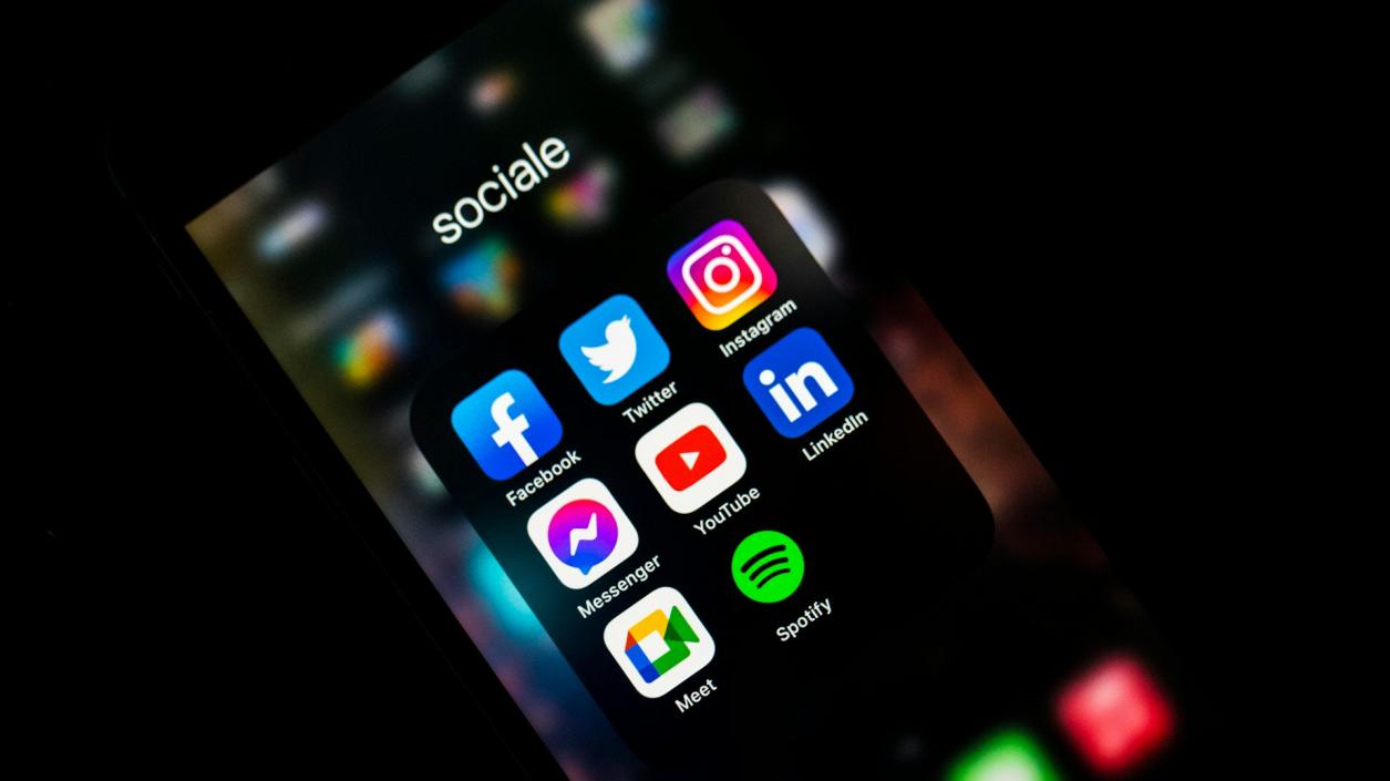 Флорида забранява социалните медии за деца под 16 години