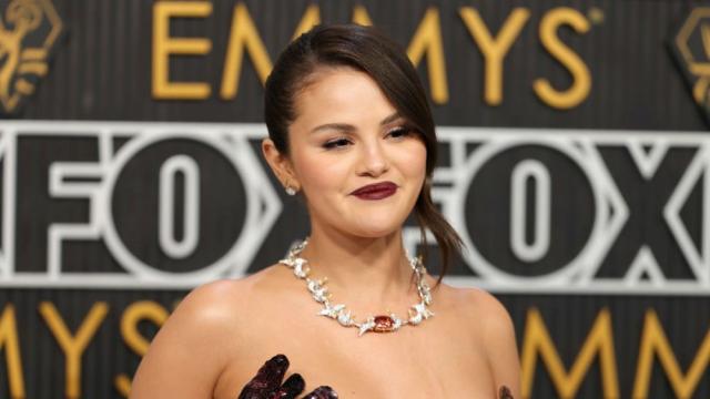 Селена Гомес разкри по какво се различава връзката ѝ с Бени Бланко (СНИМКИ)