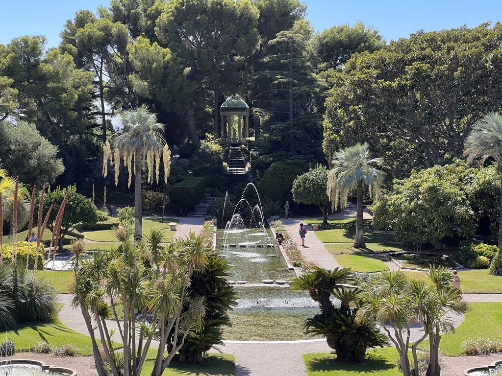 имениеот на Родшилд