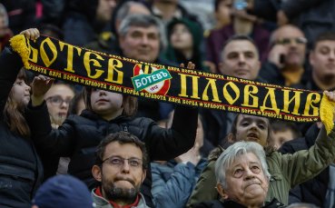 Ботев Пловдив пита с анкета феновете си кого те предпочитат клубът
