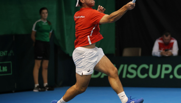 тенис - Янаки Милев и Антъни Генов напред на турнира на клей в Анталия 