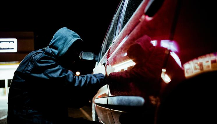 кражба на кола - НОВ ПРИЙОМ: Крадат коли с монета! (ВИДЕО)