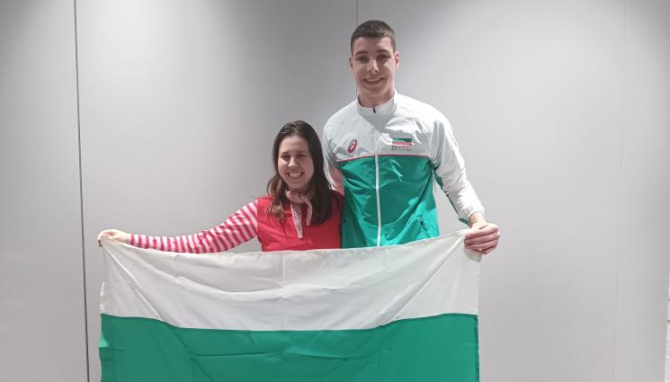 Божидар Саръбоюков - Фенка налази Божидар Саръбоюков още на летището във Франкфурт