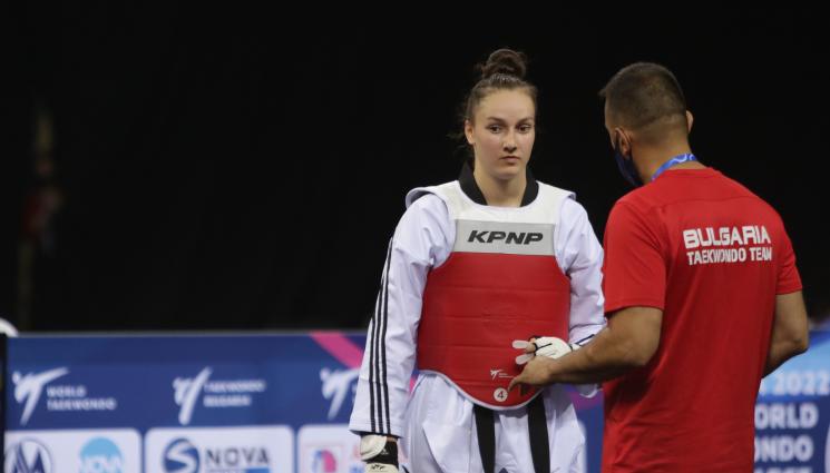 Калина Бояджиева - Коляното не издържа: Европейската шампионка по таекуондо Калина Бояджиева пропуска олимпиадата