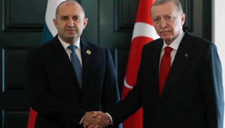 Радев Ердоган - ПО КОМШИЙСКИ: Ердоган идва в България?