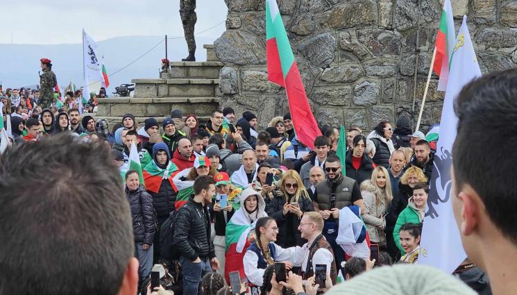 Шипка - Хотели канят на Шипка за 3 март!