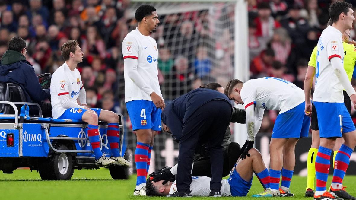 Педри Де Йонг Барселона Атлетик