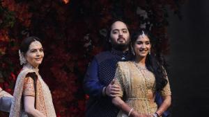 Най-богатият мъж в Индия жени сина си: Частен концерт на Риана, Зукърбърг и Бил Гейтс сред гостите (СНИМКИ/ВИДЕО)