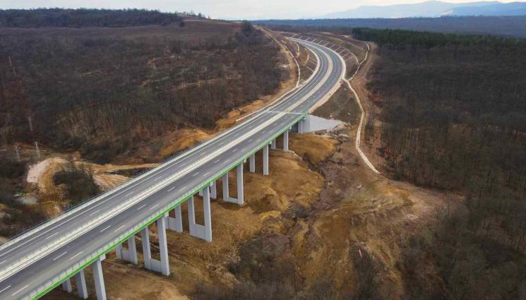 магистрала - Пускат трасе с габарит на магистрала