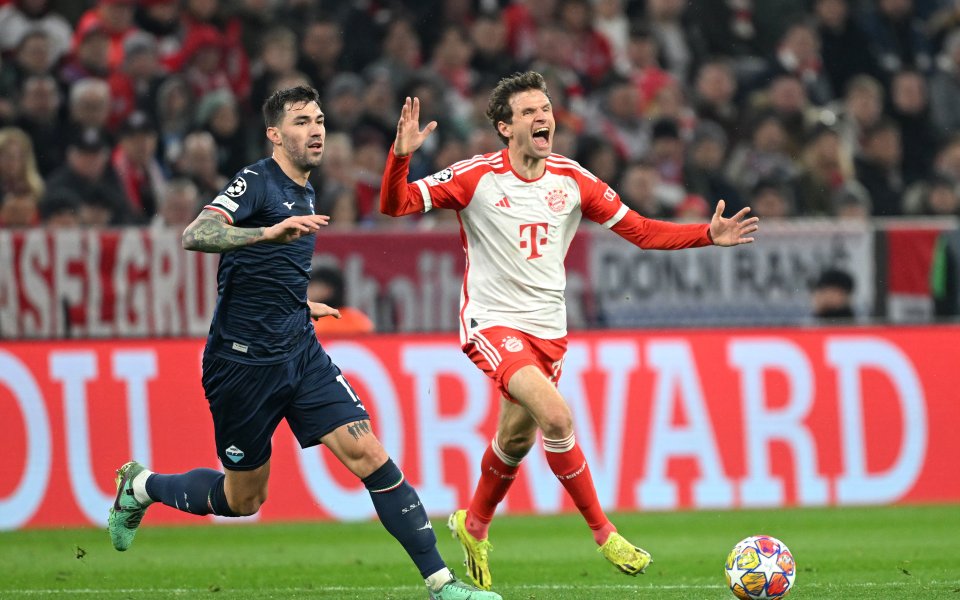 Нападателят на Байерн Томас Мюлер смята, че отборът трябва да