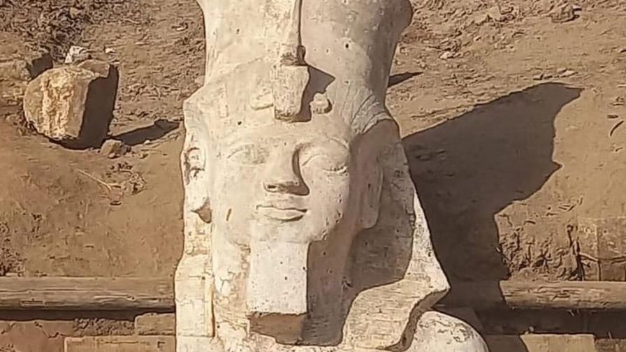 Археолози откриха част от внушителна статуя на Рамзес Велики