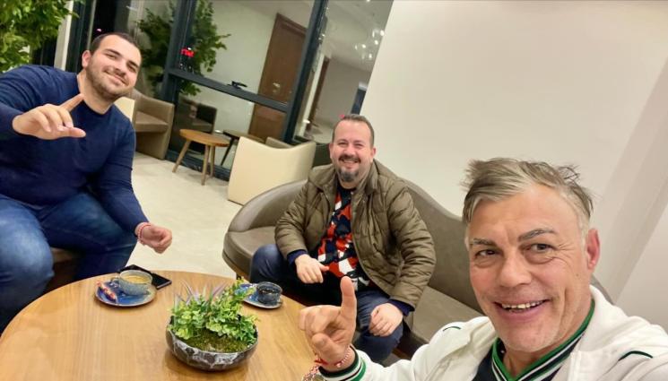 Диджей - Теди Джорджо с певец в Бурса