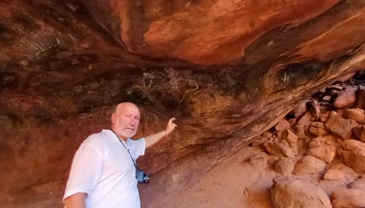 Николай Овчаров - ХВАНА РУЛЯ: Проф. Овчаров по стъпките на капитан Кук (СНИМКИ)