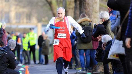 Състезание с палачинки в Оксфордския университет