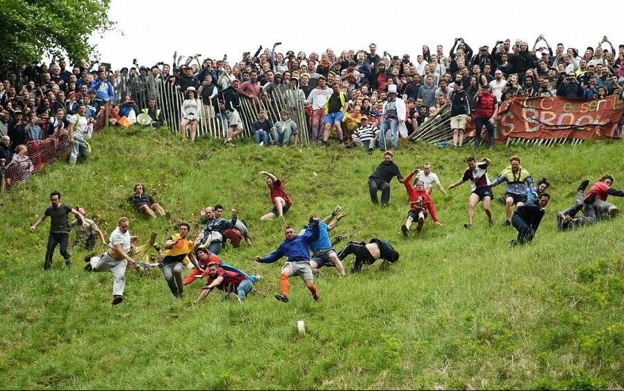 Гонене на кашкавалена пита