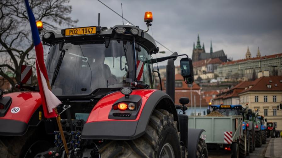 Стотици трактори блокираха Прага