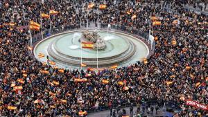 Хиляди испанци протестираха в центъра на Мадрид срещу амнистията дадена