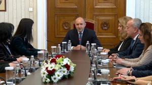 Президентът Румен Радев започна консултациите с представители на парламентарните групи в 49 ото