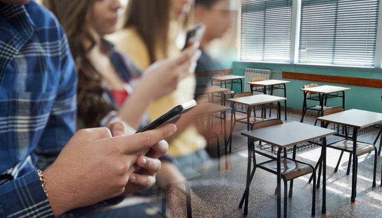 ученици телефони - ГОВОРИ МИНИСТЪРЪТ: Ето кога забраняват телефоните в клас!