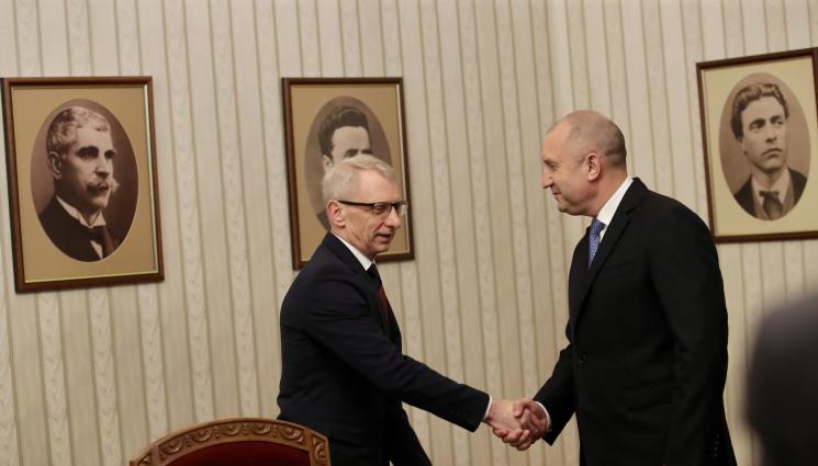 Денков - ДЕНКОВ СЛЕД СРЕЩАТА ПРИ РАДЕВ: Ако не постигнем съгласие с първия мандат, отиваме на избори