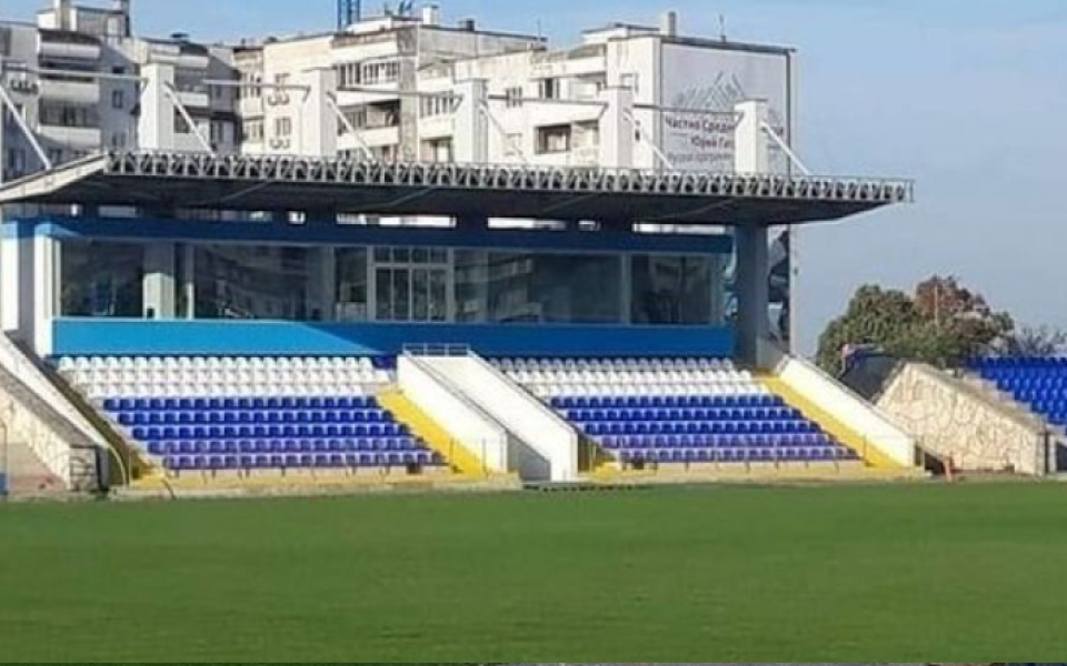 Всички, които искат да гледат утрешното варненско дерби между Спартак и